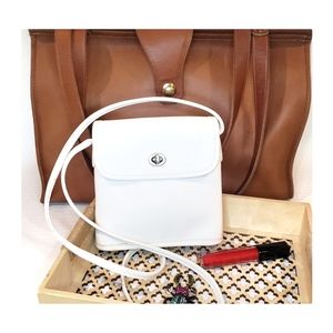 NWOT Coach 9049 Tango White Leather Crossbody